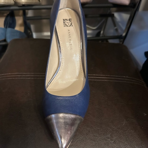 Anne Klein - Picture 9 of 10